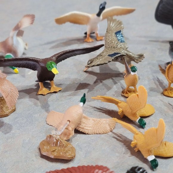 Lot of birds ducks figurines perfect for cake toppers, train sets, and diorama - Picture 3 of 14